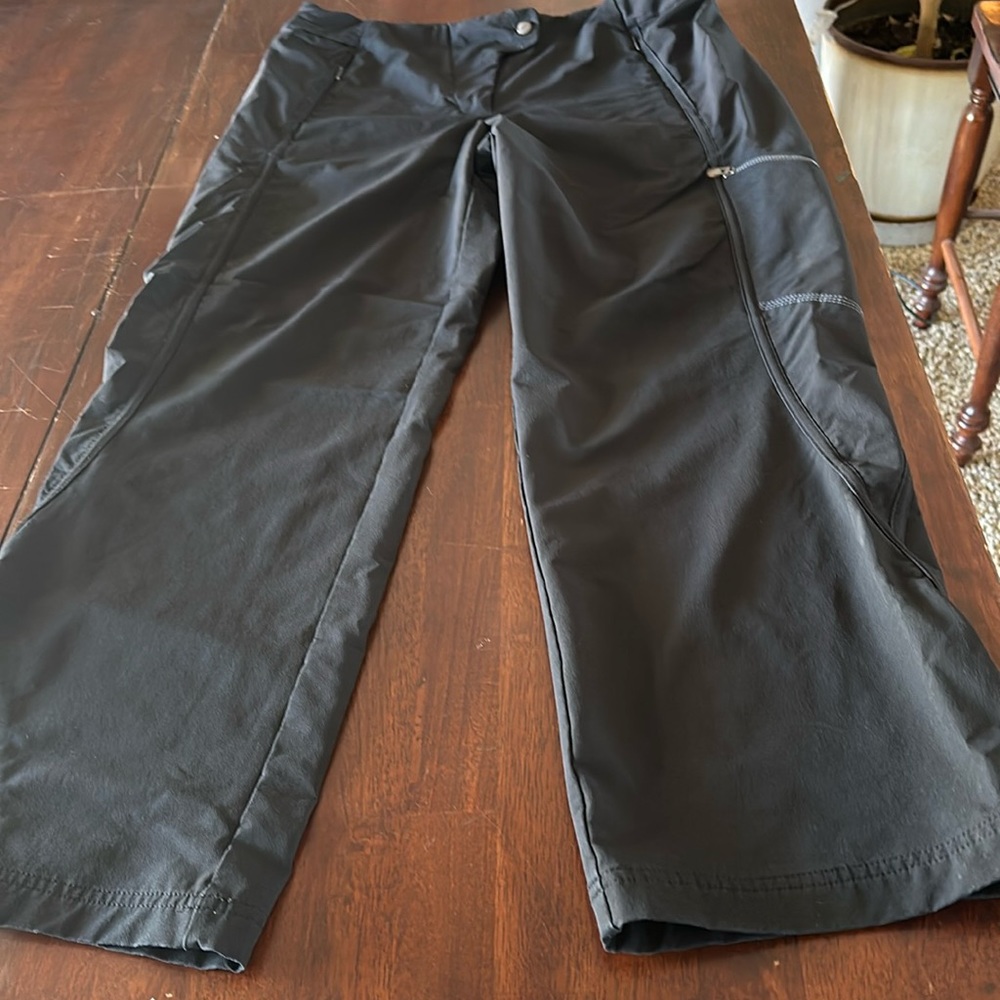 Title Nine size 10 polyester active pants
